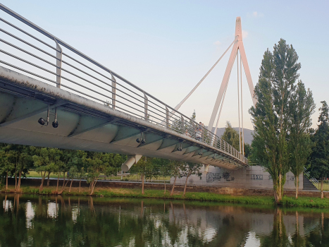 Geh- und Radwegbrücke Chaves