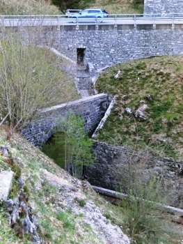 Gaggetto di dentro Tunnel eastern portal