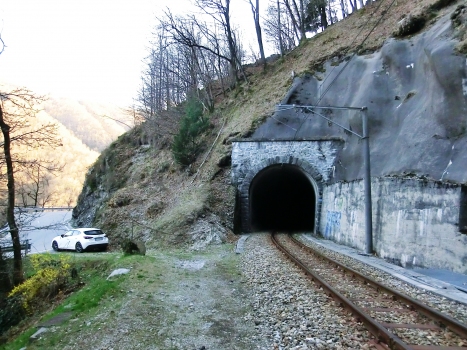 Verguno Tunnel eastern portal