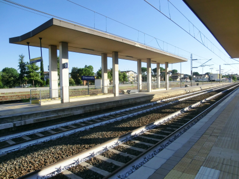 Bahnhof Chiaravalle