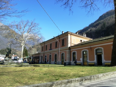 Chiavenna Station