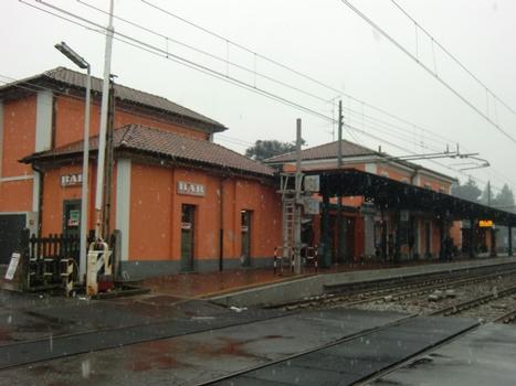 Fino Mornasco Station