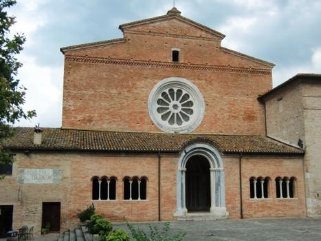 Abbaye de Chiaravalle di Fiastra