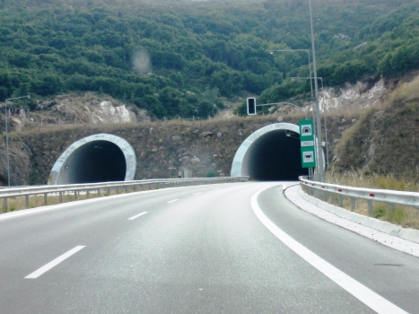 Psaka-Grika Tunnel western portals