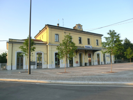 Crema Station
