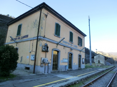 Bahnhof Crespino del Lamone