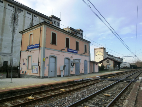 Cressa-Fontaneto Station