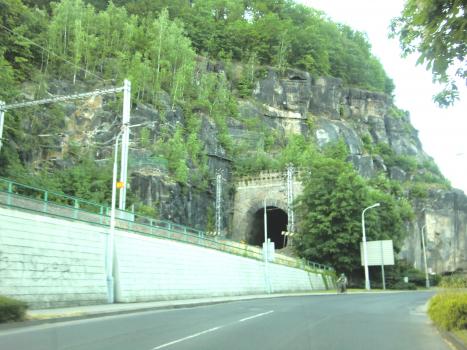 Tunnel Ovčí stěna