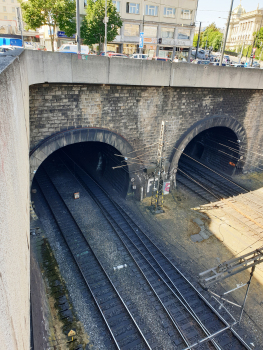 (from left to right) Vinohradský III Tunnel and Vinohradský II Tunnel northern portals