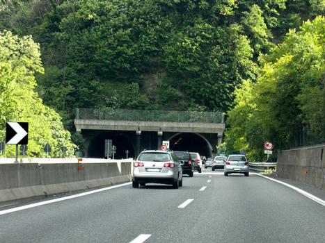 Tunnel de San Fermo