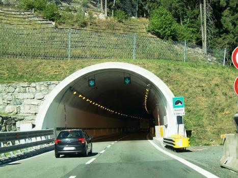 Dolonne Tunnel, eastern portal