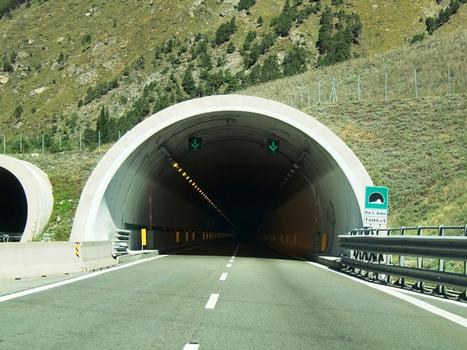 Pre Saint Didier Tunnel, eastern portal