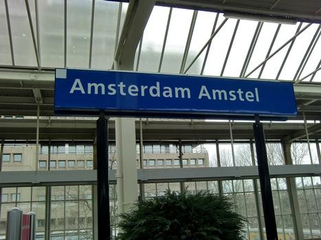 Bahnhof Amsterdam Amstel