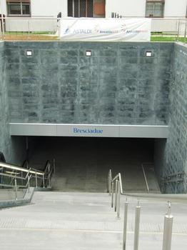 Bresciadue Metro Station, access