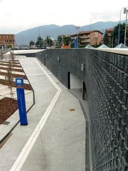 Casazza Metro Station, access