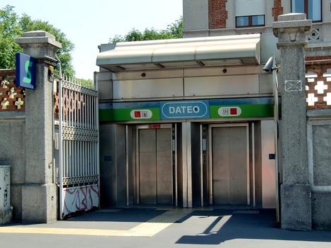 Milano Dateo Station, access (by lift)