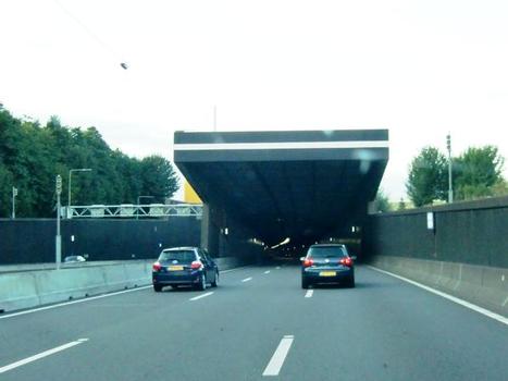 Heinenoord Tunnel southern portals