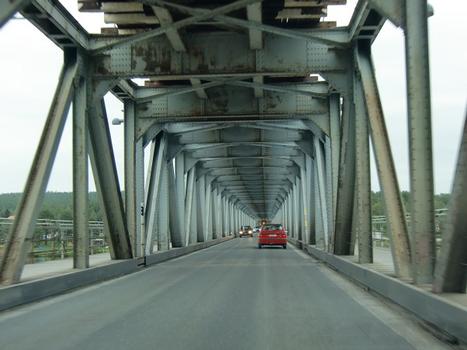 Ounaskoski bridge, lower deck