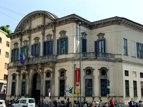 Sormani-Andreani Palace (Central Library)