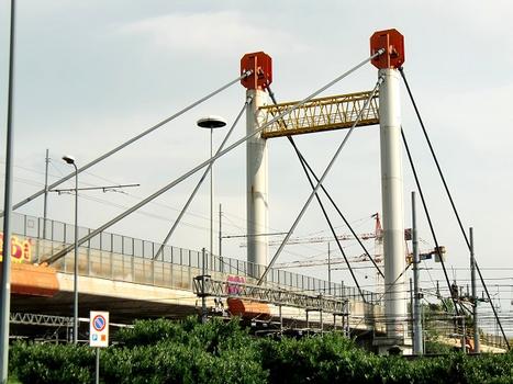 Pont haubané de la via Palizzi