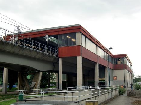Cologno sud metro station