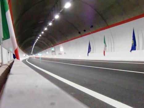 Capo di Ponte Tunnel