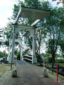 Oosterkade Bridge