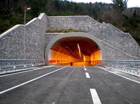 San Niccolò tunnel from Valgelata exit