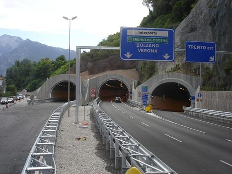 Ponte Alto 2 Tunnel (on the right) and Martignano eastern portals