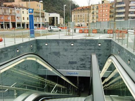 Ospedale Metro Station, access