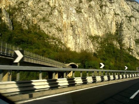 Lecco-San Martino-Tunnel