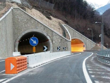 Berzo Tunnel (on the left)and Demo Tunnel northern portals