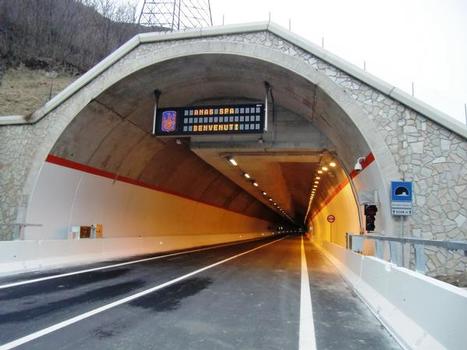 Giovanni Paolo II Tunnel, southern portal
