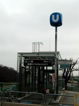 Hietzing Metro Station, lift