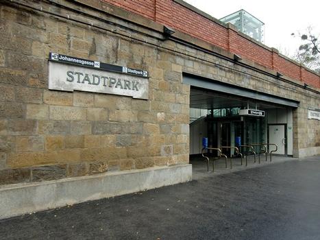Bahnhof Stadtpark