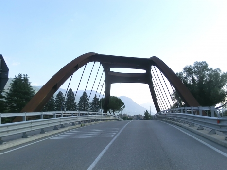 Neue Ogliobrücke Montecchio