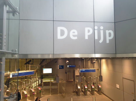 De Pijp Metro Station