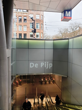 Metrobahnhof De Pijp