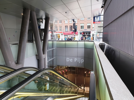 De Pijp Metro Station