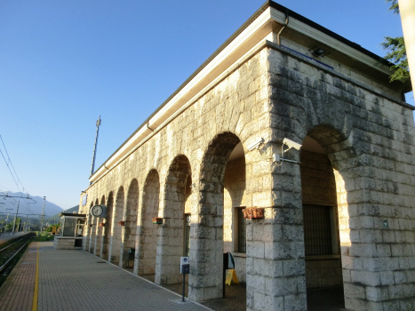 Domegliara-Sant'Ambrogio Station