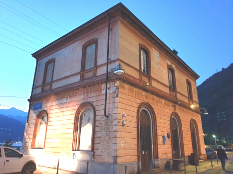 Bahnhof Dorio
