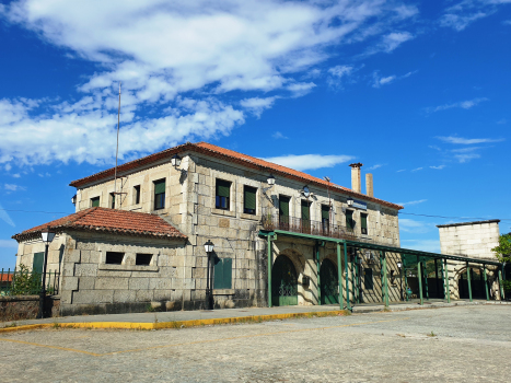 A Gudiña Station