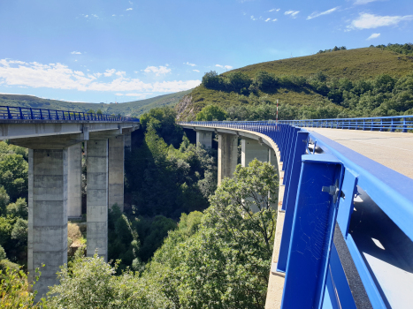 Las Hedradas Viaducts (A52) -on the left- and Las Hedradas Viaduct (N525)