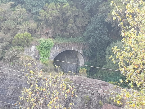 A Miñata Tunnel eastern portal