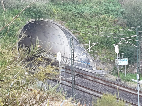 Tunnel de A Sionilla