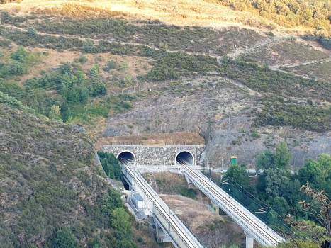 Tunnel ferroviaire à grande vitesse de Cerdedelo