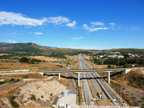 From top to down: O Canizo Tunnel, A Gudiña-Porta de Galicia Station and A Gudiña Bridge