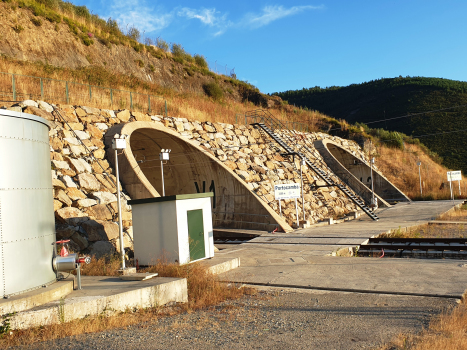 Portocamba HS Tunnel western portals