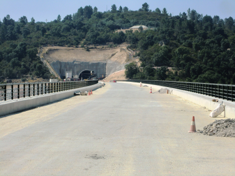 Rio Barbaña Viaduct and Rante Tunnel northern portal