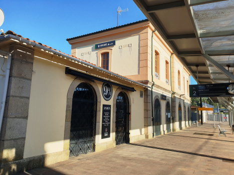 Bahnhof Arcade